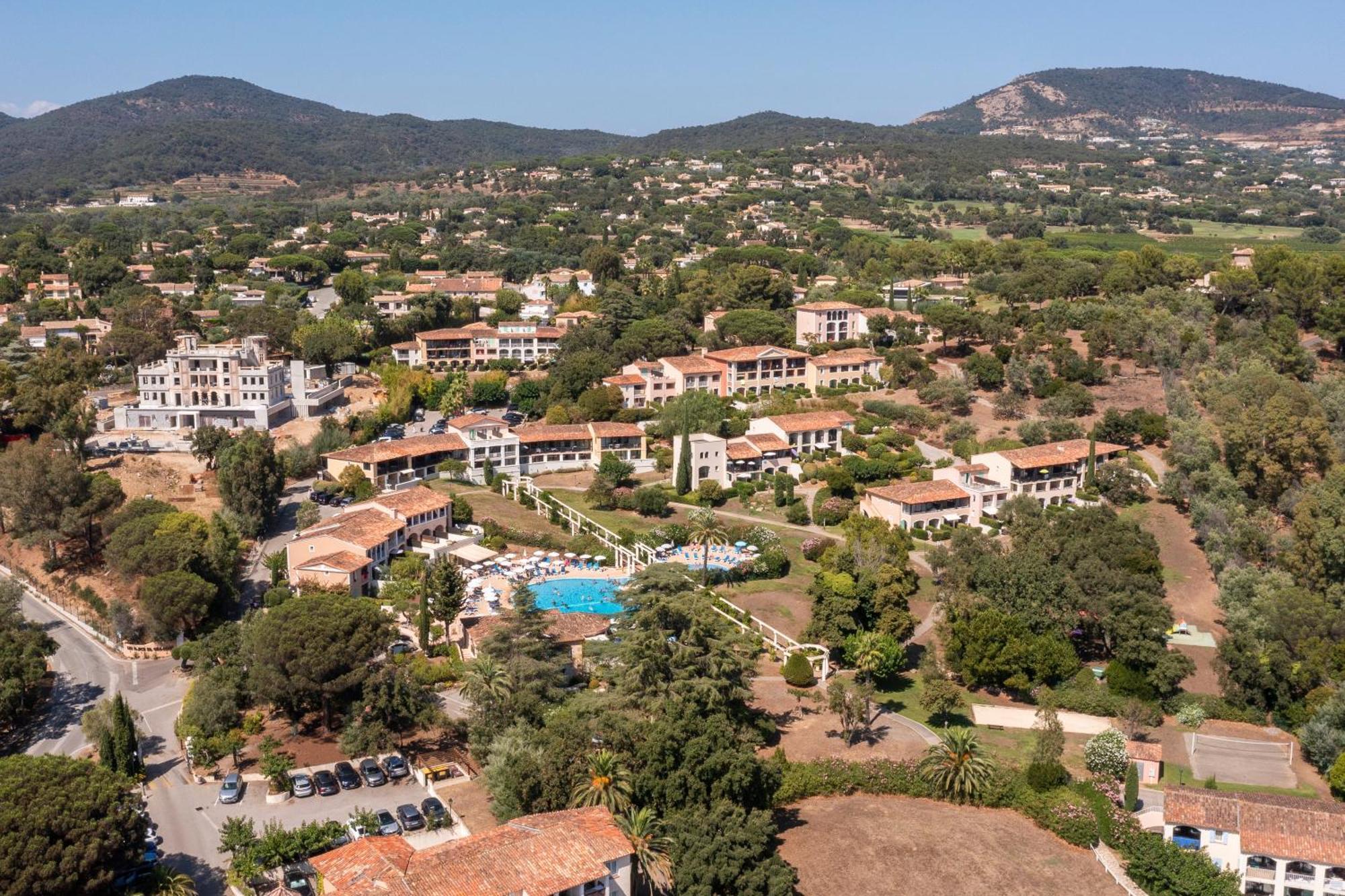 Residence Pierre & Vacances Les Parcs De 格里莫 外观 照片