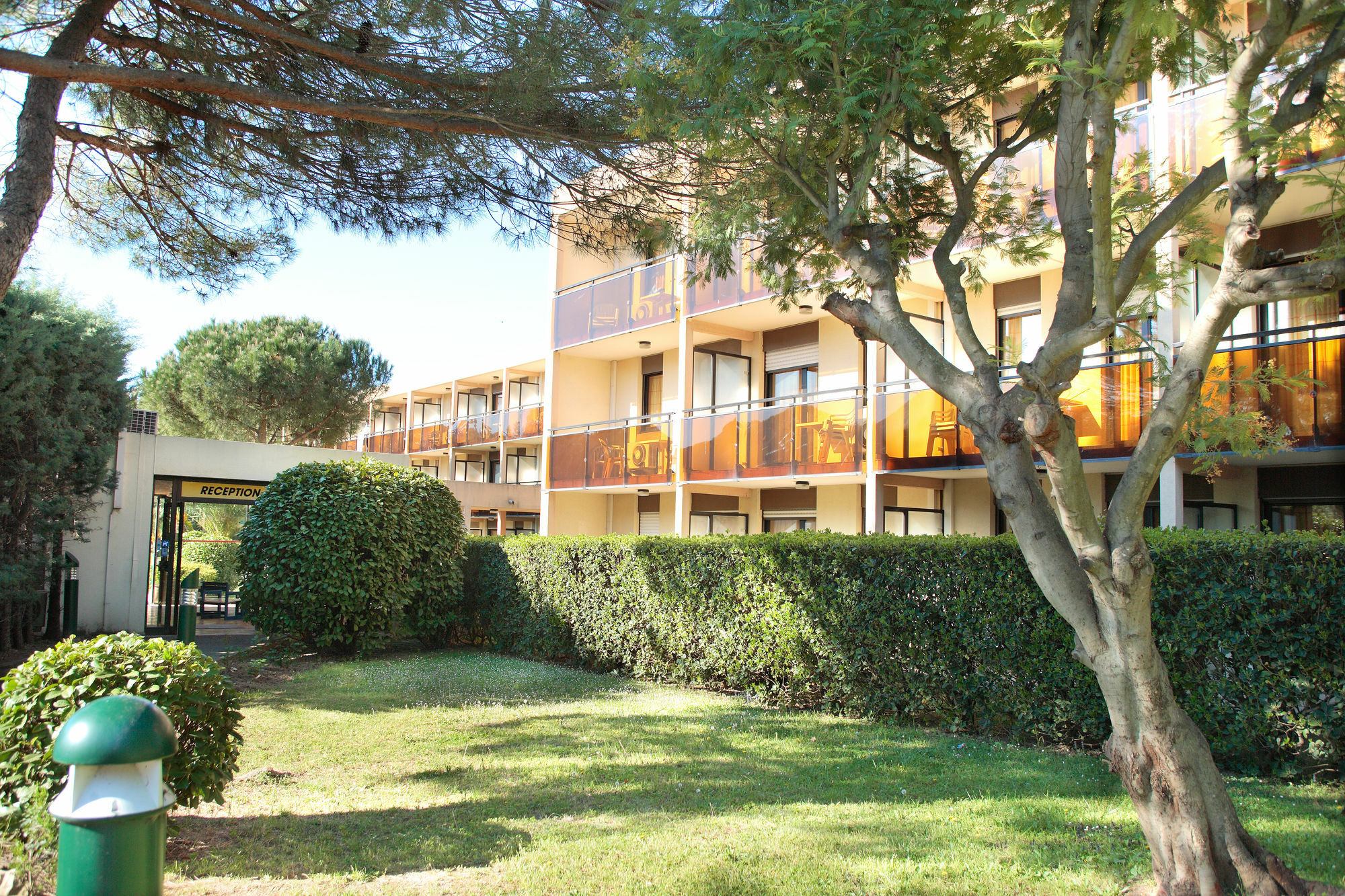 Residence Pierre & Vacances Les Parcs De 格里莫 外观 照片