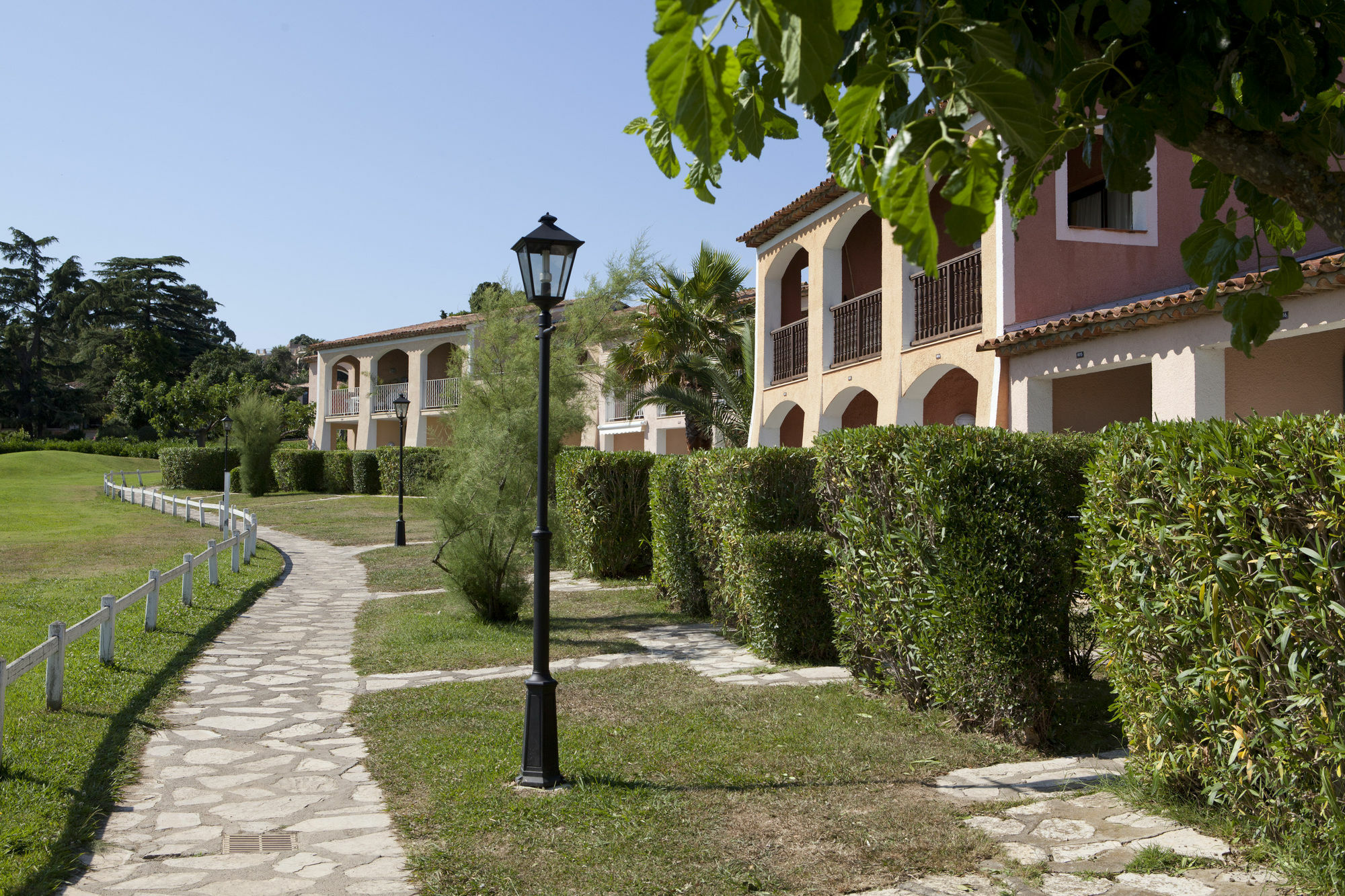 Residence Pierre & Vacances Les Parcs De 格里莫 外观 照片